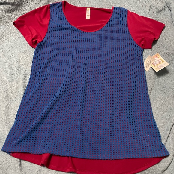 NWT!! Lularoe classic T - Picture 1 of 3